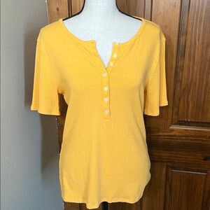 a.n.a Yellow Short Sleeve Women's Tee